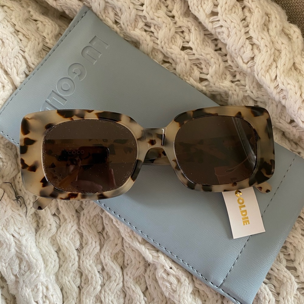 Lu Goldie sunglasses